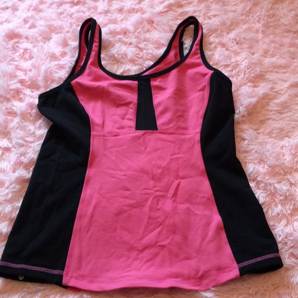 Lululemon Tank 8 - Picture 3 of 4